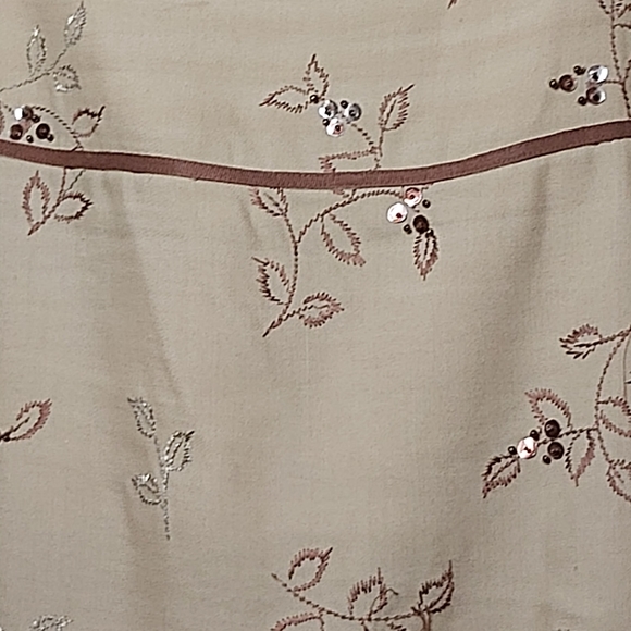 Dressbarn skirt - beige with brown piping,  zippered side - Picture 7 of 8